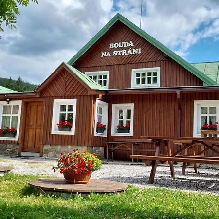 Penzion Bouda Na Strani Долні Мала Упа Екстер'єр фото